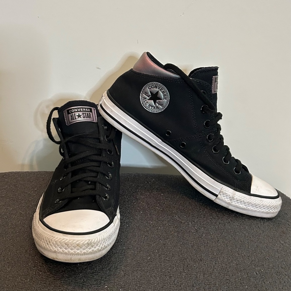 Converse Chuck Taylor All⭐️Star Size 10 Iridescent trim - Picture 7 of 9